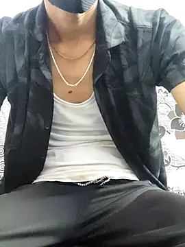 Snapshot of Habibi_big_b chatting on March 16, 5:07 pm Habibi big b online show from March 16, 5:07 pm