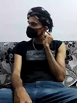 Snapshot of Habibi_big_b chatting on March 17, 7:04 pm Habibi big b online show from March 17, 7:04 pm