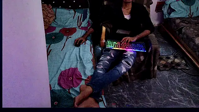 Snapshot of Habibi_big_b chatting on September 17, 9:22 am Habibi big b online show from September 17, 9:22 am