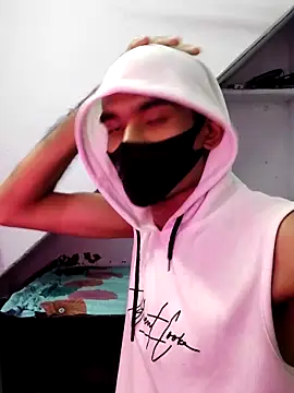 Snapshot of Habibi_big_b chatting on September 27, 11:15 am Habibi big b online show from September 27, 11:15 am