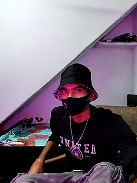 Snapshot of Habibi_big_b chatting on September 28, 6:02 pm Habibi big b online show from September 28, 6:02 pm