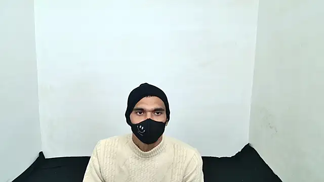 Snapshot of Habibi_big_b chatting on November 14, 5:00 pm Habibi big b online show from November 14, 5:00 pm