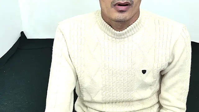 Snapshot of Habibi_big_b chatting on November 15, 5:38 am Habibi big b online show from November 15, 5:38 am