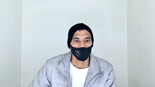 Snapshot of Habibi_big_b chatting on November 27, 9:55 am Habibi big b online show from November 27, 9:55 am