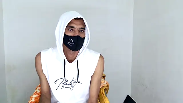 Snapshot of Habibi_big_b chatting on November 29, 4:54 pm Habibi big b online show from November 29, 4:54 pm