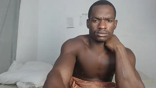 edwin mosquera1 online show from February 2, 9:45 pm