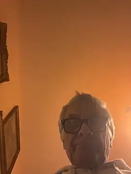 Snapshot of 4n4l1zz4m1 chatting on January 18, 10:13 pm 4n4l1zz4m1 online show from January 18, 10:13 pm