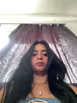 Laura fernandezII online show from February 18, 3:10 pm