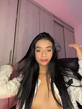 Laura fernandezII online show from December 4, 8:50 pm