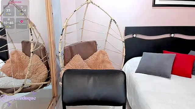 LenaRuiz  online show from March 3, 12:11 pm