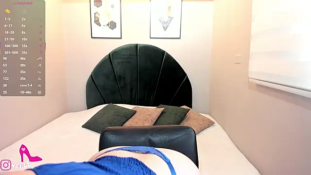 Snapshot of LenaRuiz_ chatting on July 1, 12:07 pm LenaRuiz online show from July 1, 12:07 pm