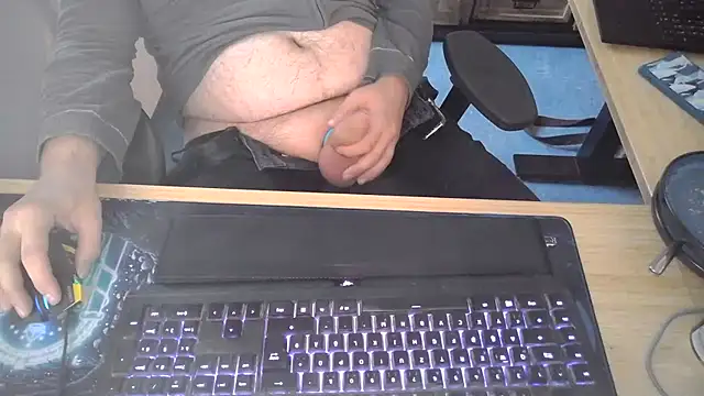 Currycake online show from November 17, 2:45 pm