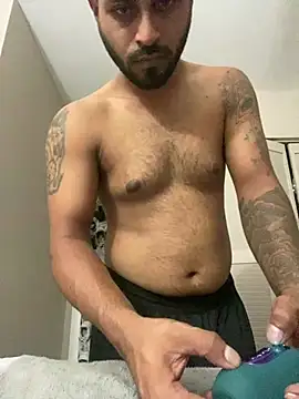 islandvybee55 online show from July 25, 2:14 pm
