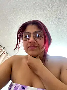 Aprilsmith2 online show from December 5, 2:42 am