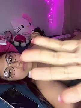 Aprilsmith2 online show from December 6, 2:02 am