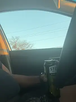 Snapshot of SukItSlo444 chatting on February 28, 12:11 am SukItSlo444 online show from February 28, 12:11 am