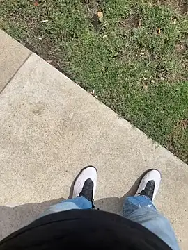 Snapshot of SukItSlo444 chatting on April 5, 8:06 pm SukItSlo444 online show from April 5, 8:06 pm