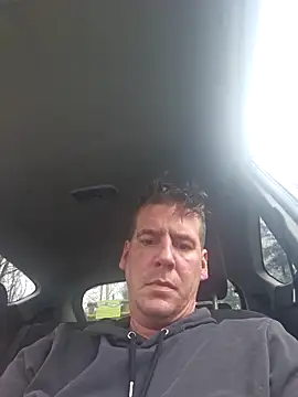 Titanhoott online show from February 7, 11:14 am