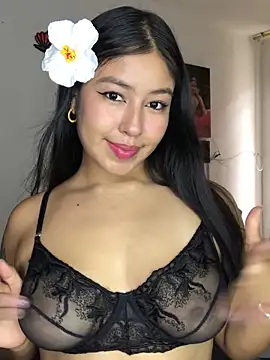 EmmaRossem online show from April 18, 7:58 pm