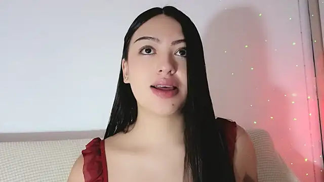 Sweet-Sophiee online show from July 6, 1:35 am