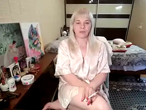 Snapshot of Lia_Laguna77 chatting on July 19, 7:01 am Lia Laguna77 online show from July 19, 7:01 am