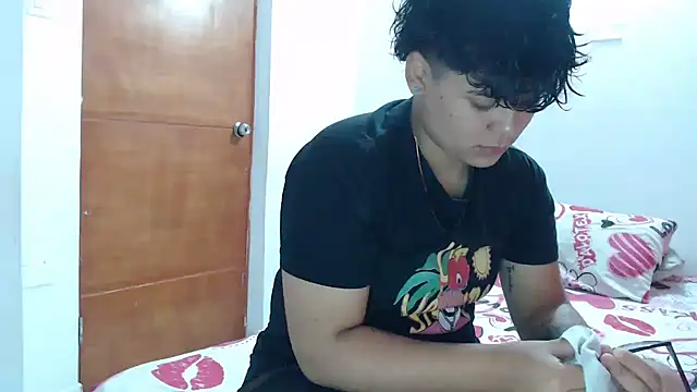 SHARLOTTE MORGAN online show from February 7, 4:59 am