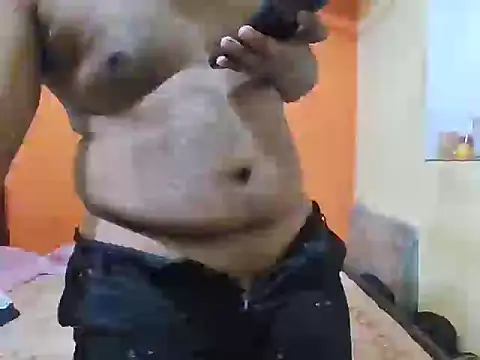 Snapshot of LundChodumera chatting on December 18, 2:38 pm LundChodumera online show from December 18, 2:38 pm