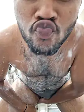 Snapshot of LundChodumera chatting on March 23, 2:04 am LundChodumera online show from March 23, 2:04 am