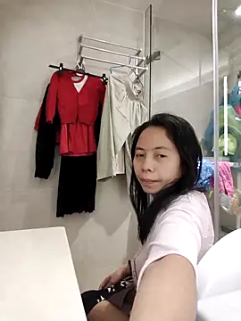 doggiepossession online show from April 1, 12:00 am