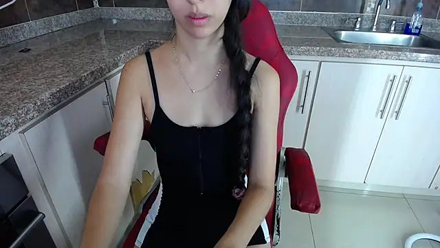 anna alvarez online show from March 31, 1:11 pm