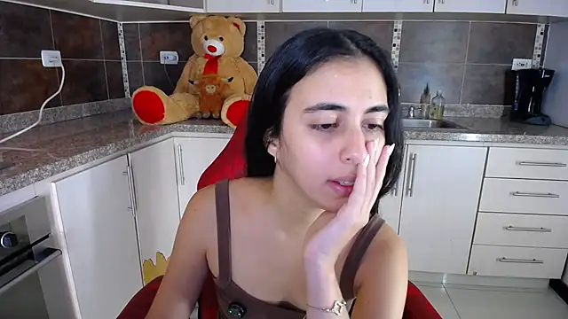 Snapshot of anna_alvarez chatting on July 19, 11:47 am anna alvarez online show from July 19, 11:47 am