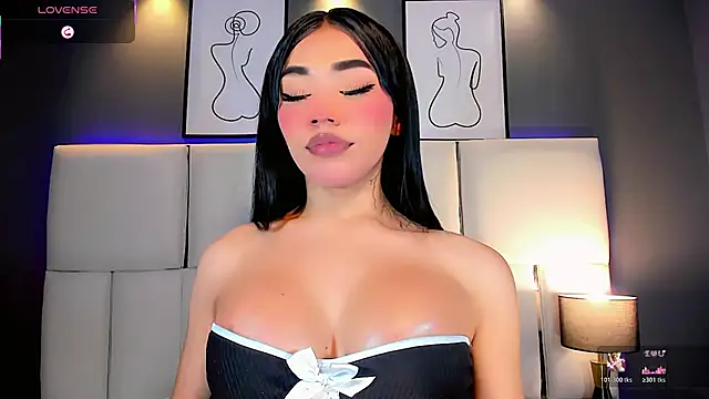 Snapshot of Valery_Sophiia chatting on January 15, 7:24 am Valery Sophiia online show from January 15, 7:24 am