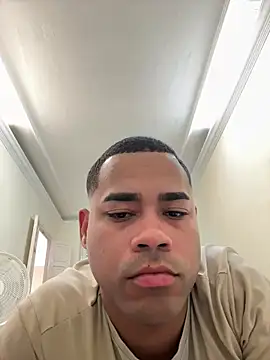 darlinb865 online show from July 16, 1:39 pm