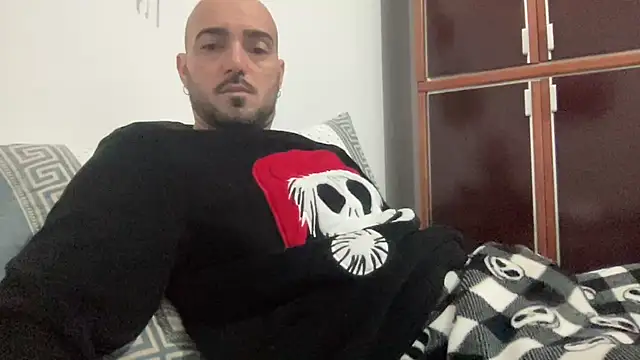 alessandromori91 online show from December 22, 10:12 am