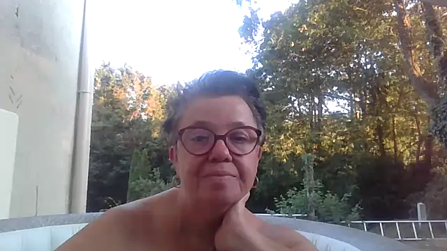Vandeae44 online show from July 8, 7:29 pm