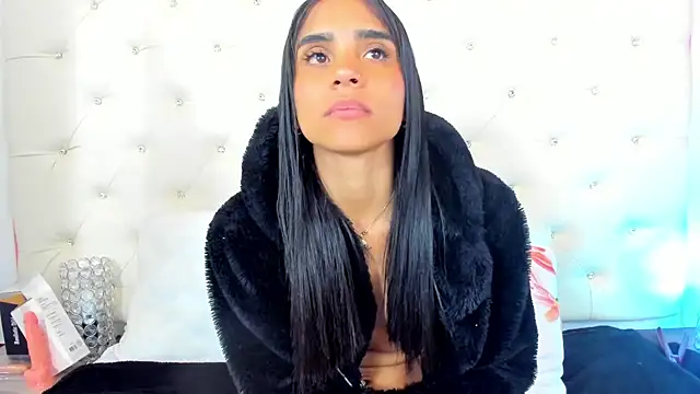 sophie pariss online show from February 21, 6:40 am