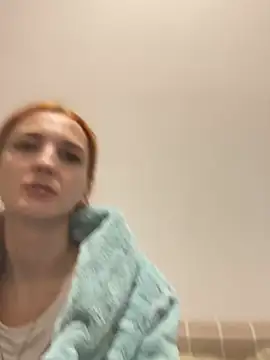 IngridMayer online show from December 18, 10:57 pm