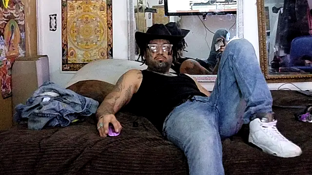 Azazelihornyasf online show from April 27, 11:36 pm