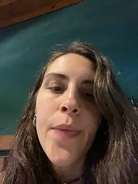 isadelasestrellas online show from April 16, 6:09 pm