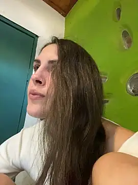 isadelasestrellas online show from May 28, 7:11 pm