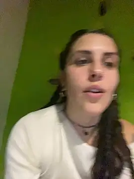 isadelasestrellas online show from June 7, 3:43 am