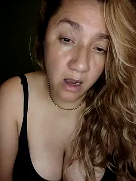 Snapshot of pamechu2026 chatting on April 2, 2:53 am pamechu2026 online show from April 2, 2:53 am