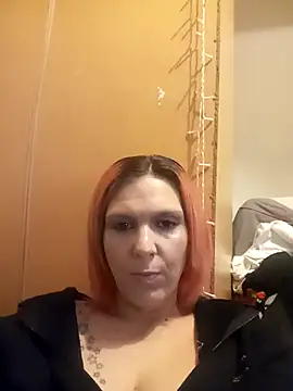 Snapshot of Geilesie32 chatting on December 22, 10:07 pm Geilesie32 online show from December 22, 10:07 pm