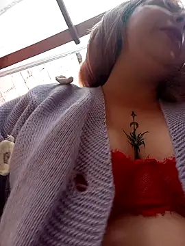 madelaine- online show from April 7, 8:42 pm