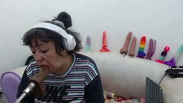 Drool Sucker online show from March 1, 12:18 pm