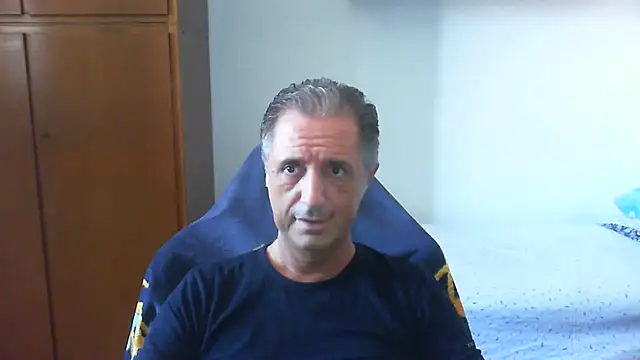 lliuk70mi online show from July 12, 12:07 pm