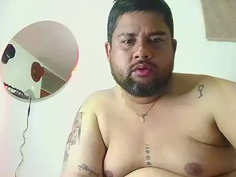 GABRIELGARCIA1313 online show from June 22, 11:24 pm