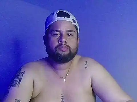 GABRIELGARCIA1313 online show from June 28, 12:16 am