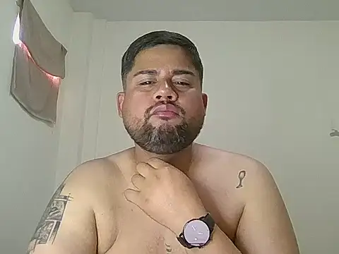 GABRIELGARCIA1313 online show from July 6, 4:53 pm
