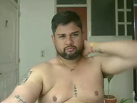 GABRIELGARCIA1313 online show from July 11, 2:42 pm